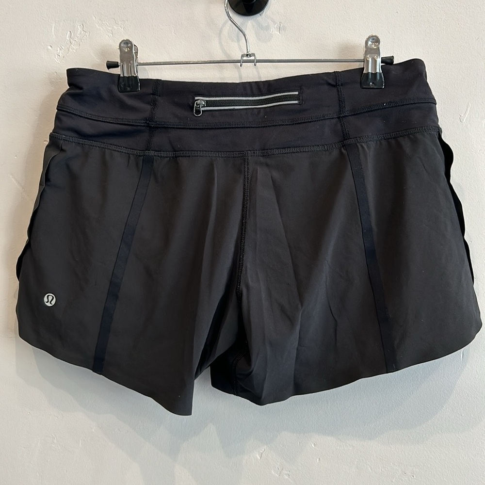 Lululemon Run Switch Back Reversible Running Short - image 2